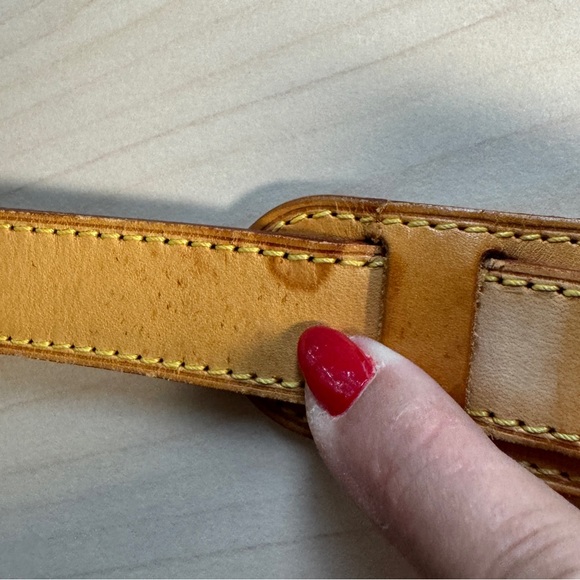 LOUIS VUITTON LEATHER STRAP, crossbody/shoulder, with vintage LV dustbag - Picture 4 of 7